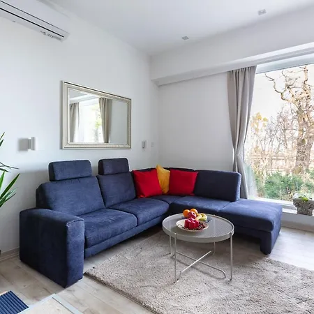 Apartman Panoramic Comfort In The Luxurious District! *