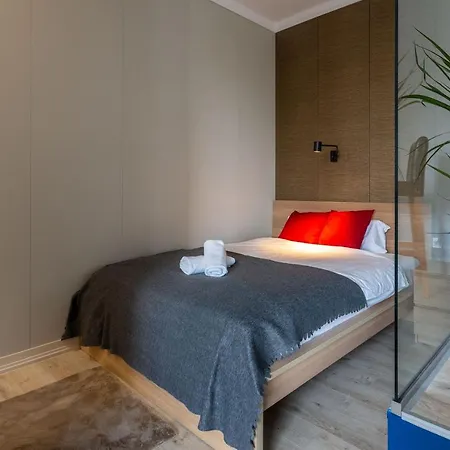 Panoramic Comfort In The Luxurious District!