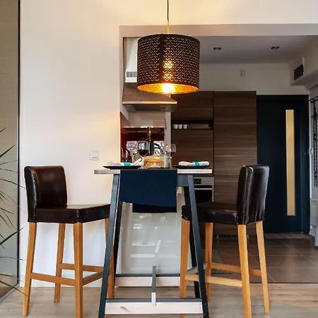 Apartment Panoramic Comfort In The Luxurious District!